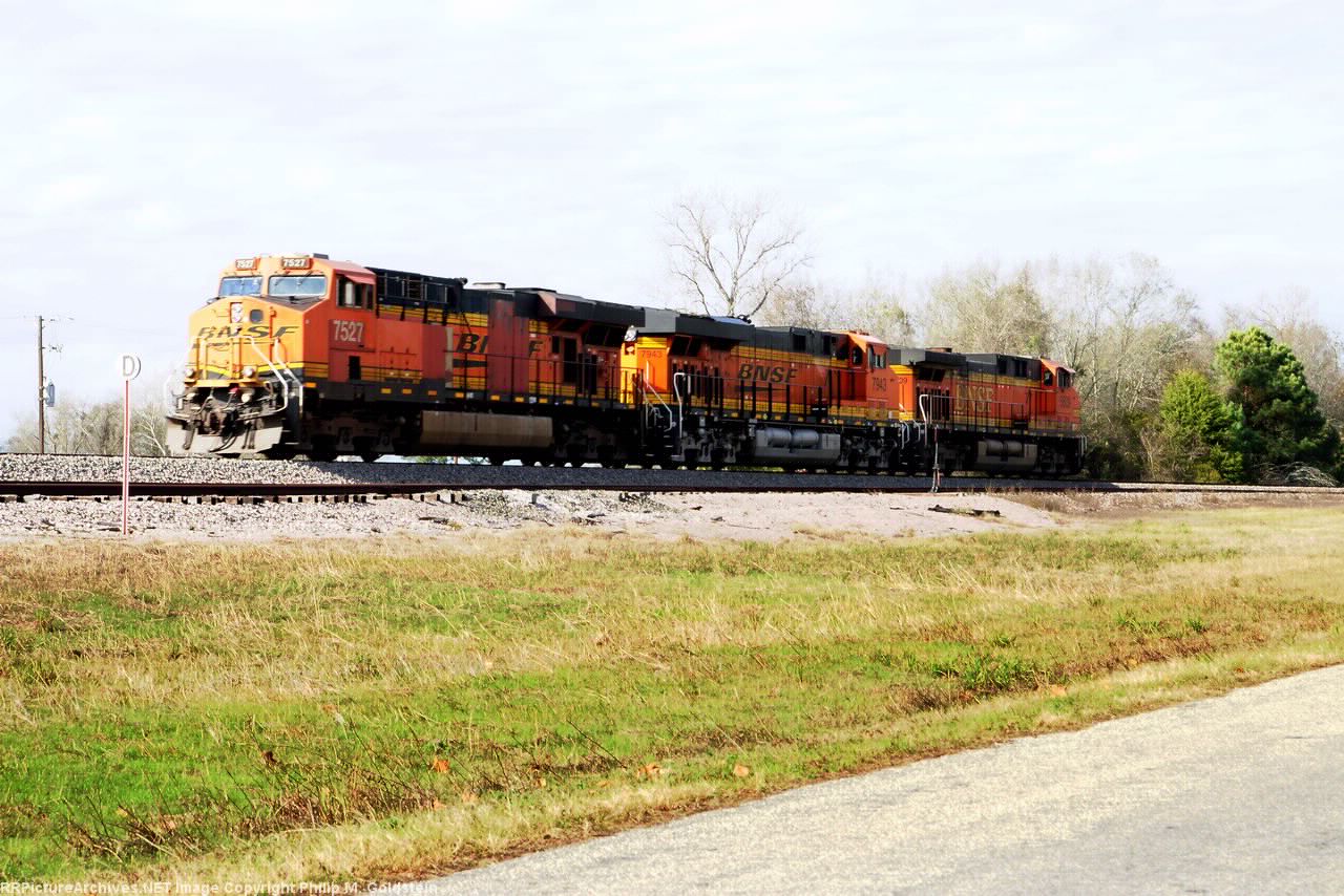 BNSF 7527, 7943, 5609